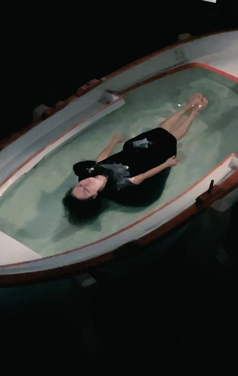 Hasta tu orilla. Regina José Galindo · Performing 2025