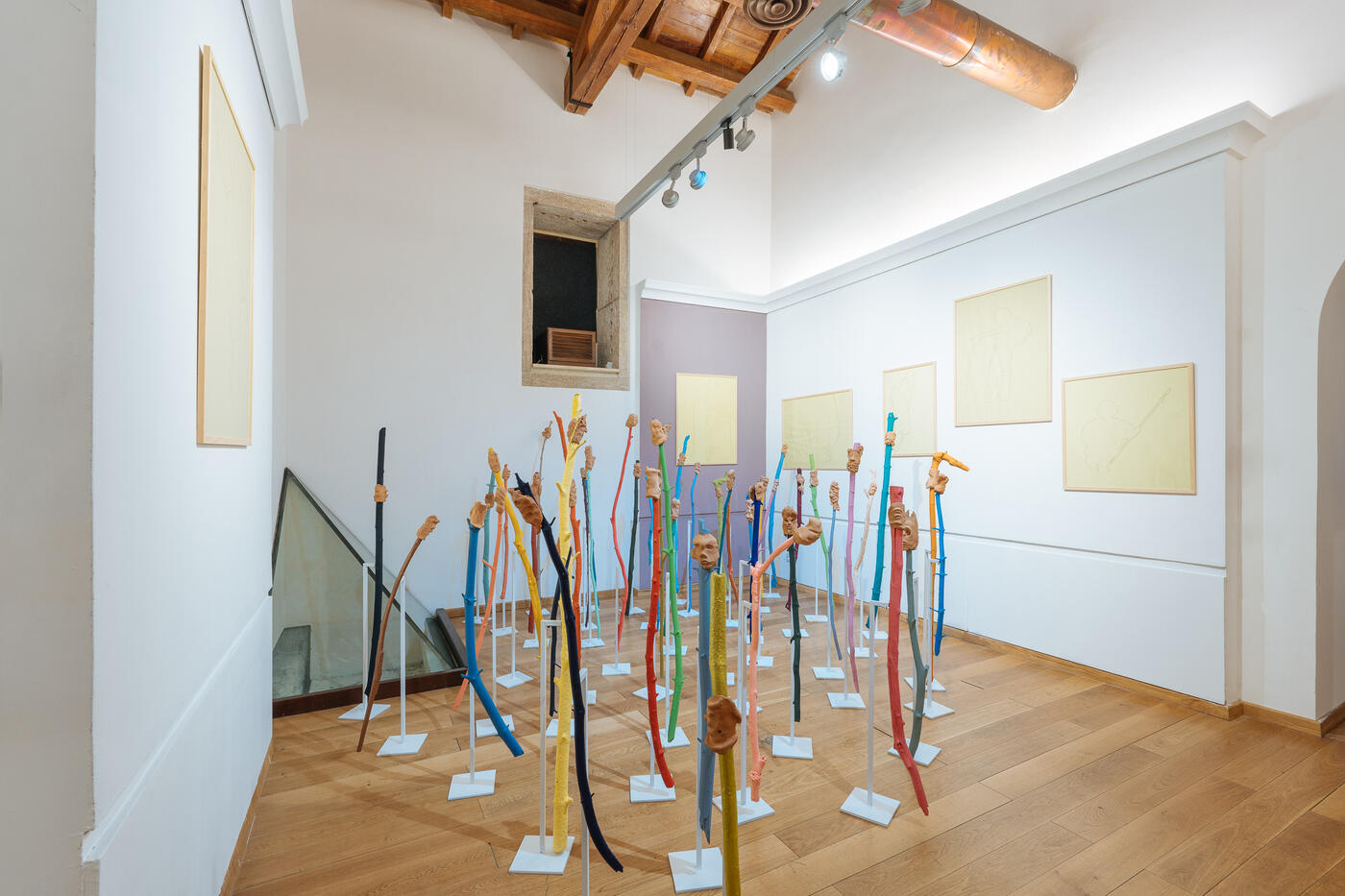 Sala della mostra di Performing al Complesso del San Giovanni
